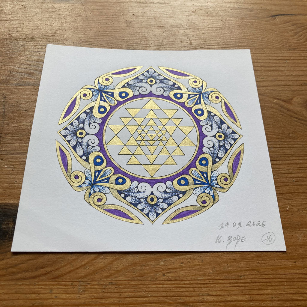 Mandala Original handgezeichnet „Sri Yantra Harmonie“ – Spirituelles Kunst Unikat für den Altar & zur Raumharmonisierung