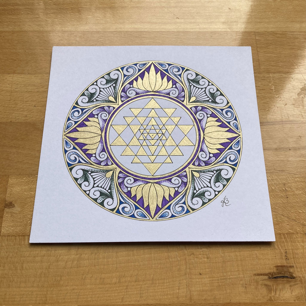 Mandala Original handgezeichnet „Sri Yantra - Lotus des Lichts“ – Spirituelles Kunst Unikat für den Altar & zur Raumharmonisierung