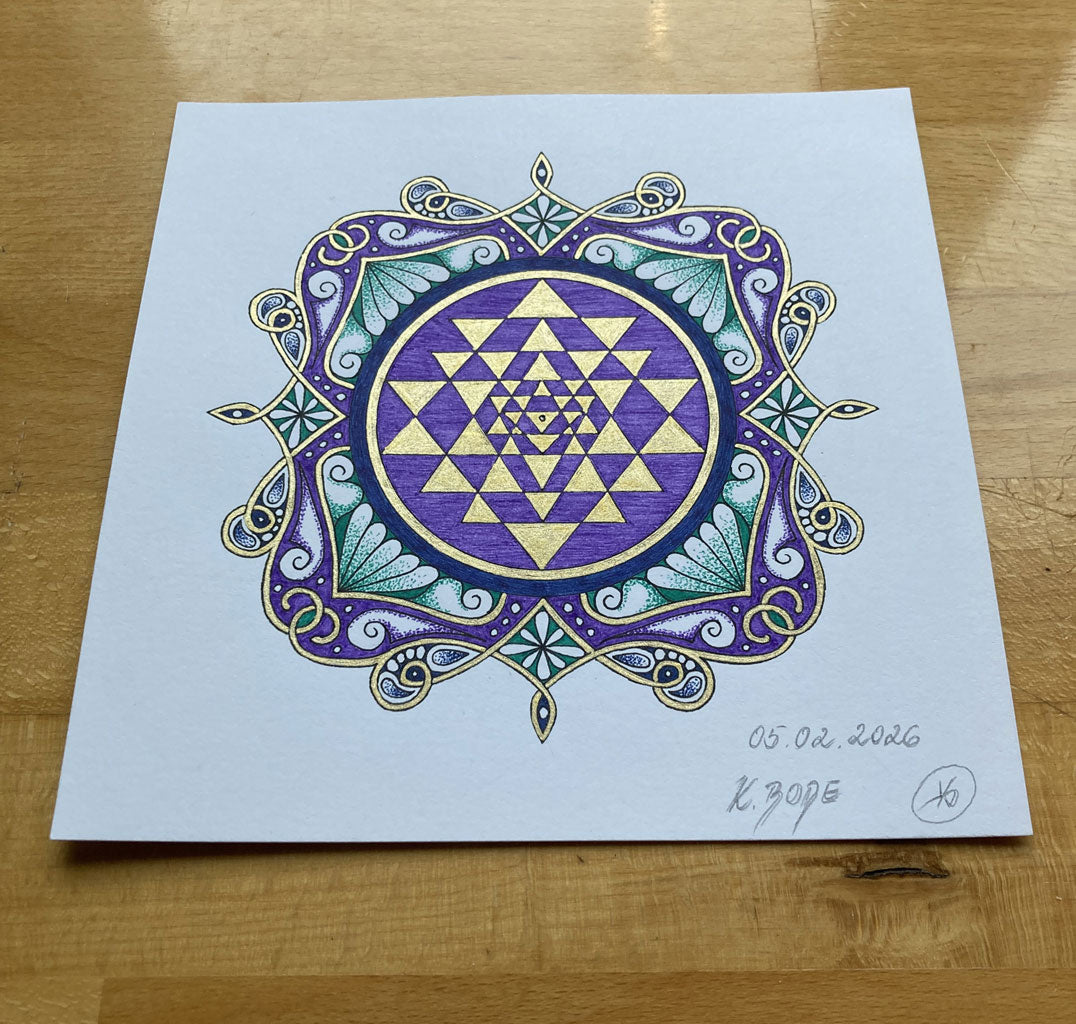 Mandala Original handgezeichnet „Sri Yantra - Strahlende Einheit“ – Spirituelles Kunst Unikat für den Altar & zur Raumharmonisierung